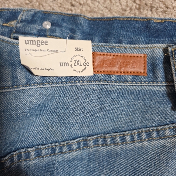 Umgee Women's Denim Mini Skirt Ram Hem Size 2XL Blue NWT - Picture 3 of 8